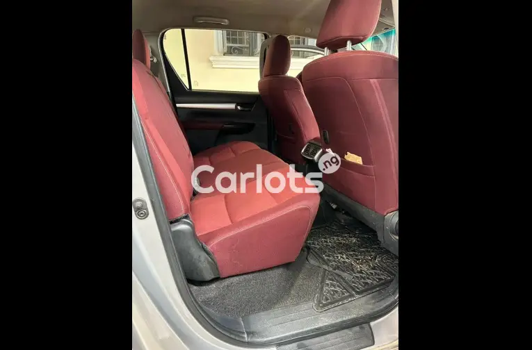 BRAND NEW 2021 TOYOTA HILUX for sale in Kaduna - photo 4 of 5