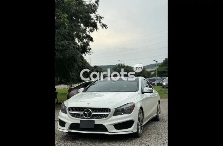FOREIGN USED 2016 MERCEDES BENZ CLA250 FULL OPTION