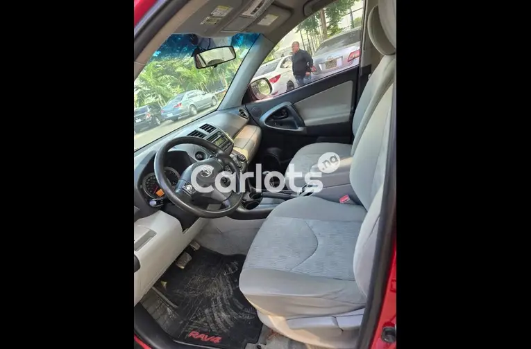 TOKS STANDARD 2010 TOYOTA RAV4 - 2/5
