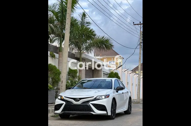 TOYOTA CAMRY 2022 - 3/5
