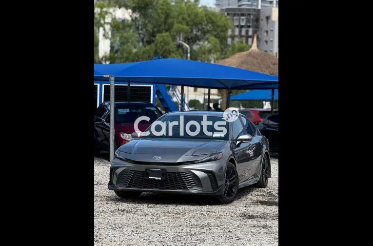 BRAND NEW 2025 TOYOTA CAMRY SE