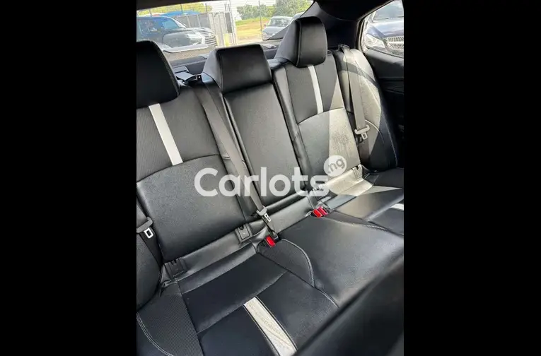 BRAND NEW 2025 TOYOTA CAMRY SE - 4/5