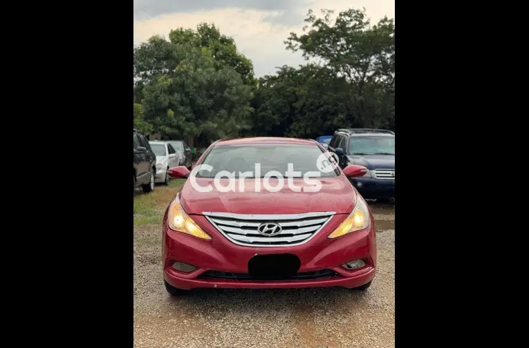 2011 HYUNDAI SONATA - 1/5