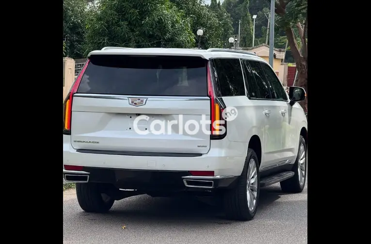 FOREIGN USED 2022 CADILLAC ESCALADE 600 - 5/5