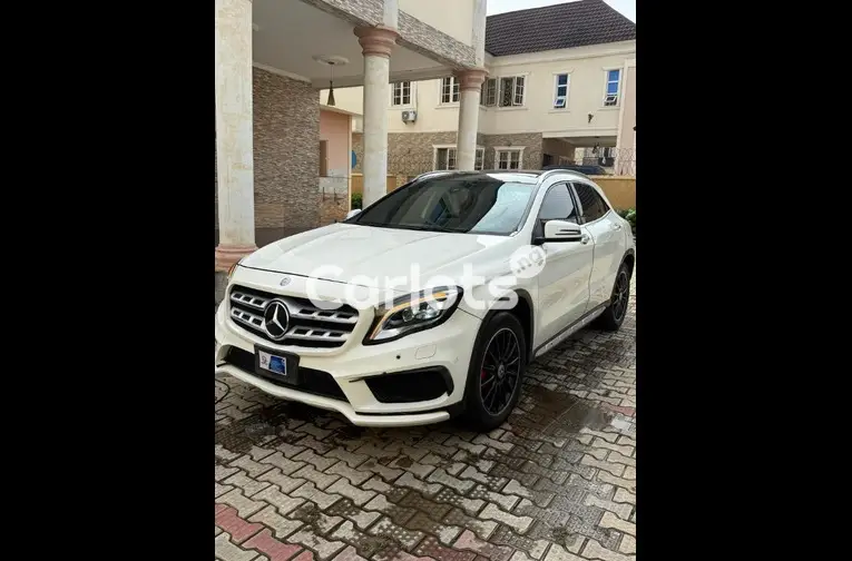 2016 MERCEDES BENZ GLA250 FULL OPTION - 2/5