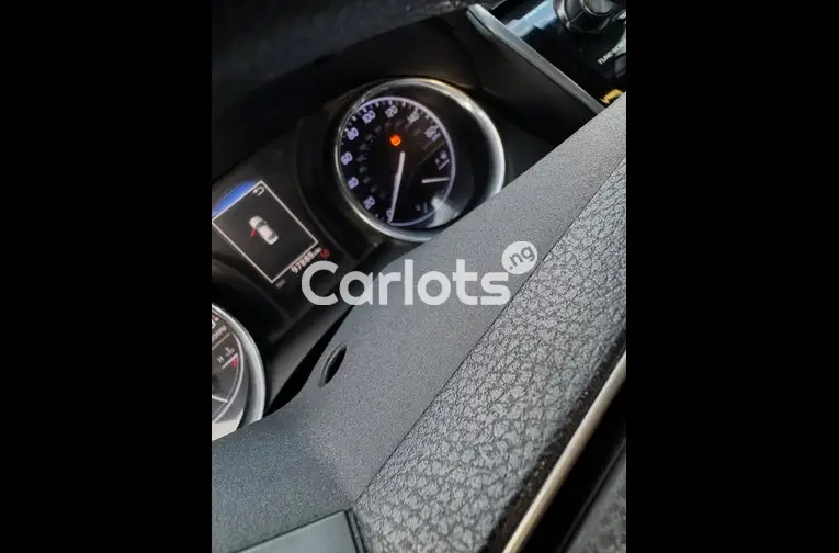 2019 TOYOTA CAMRY for sale in Garki, FCT - thumbnail 2