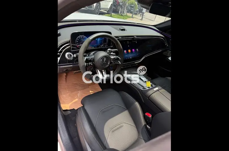 BRAND NEW 2025 MERCEDES BENZ E53 AMG 1ST EDITION for sale in Abuja, FCT - thumbnail 3