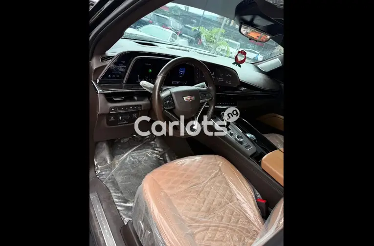 FOREIGN USED 2023 CADILLAC ESCALADE 600 - 3