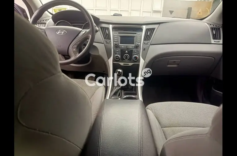 2014 HYUNDAI SONATA GLS - 3/5