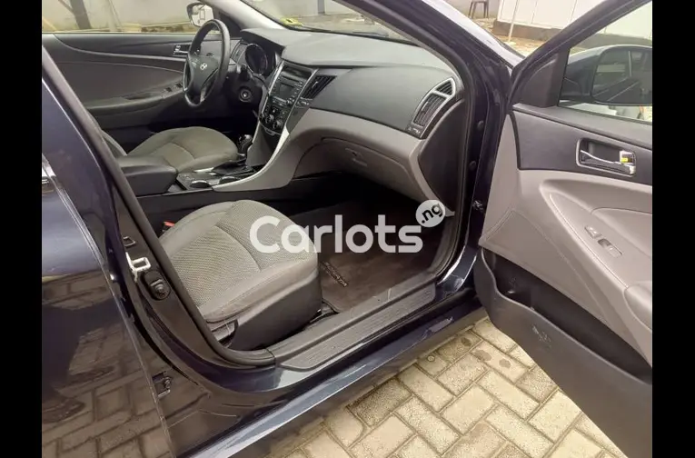 2014 HYUNDAI SONATA GLS - 4/5