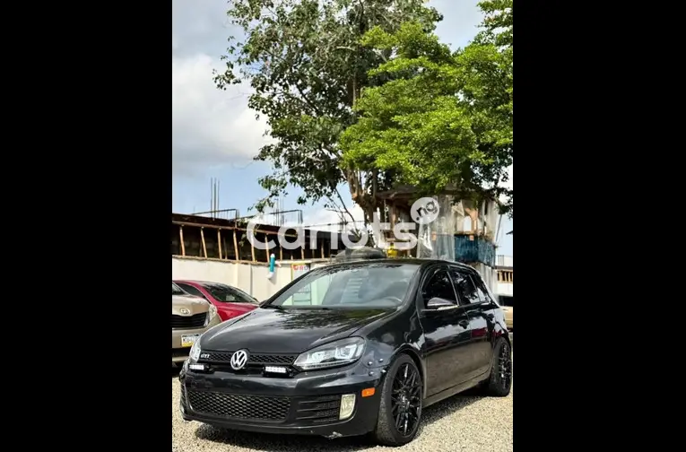 2012 VOLKSWAGEN GOLF GTI TUNED
