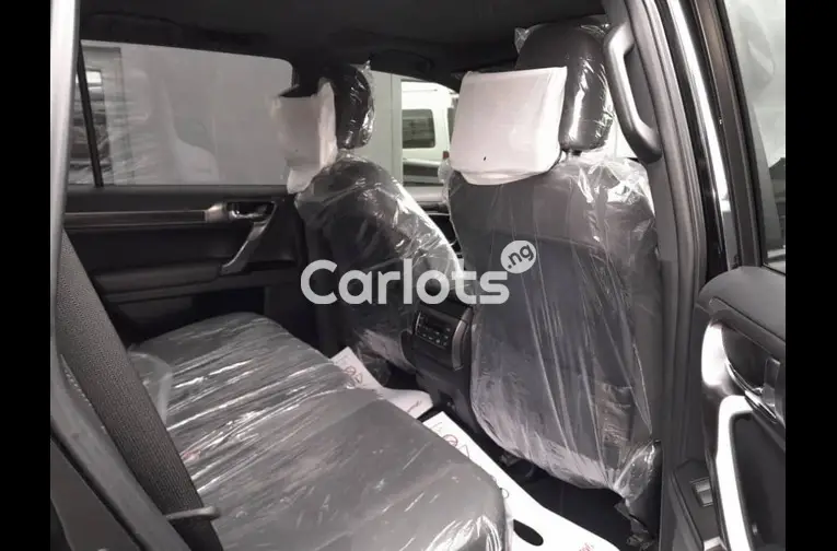 2023 LEXUS GX460 - 4/5