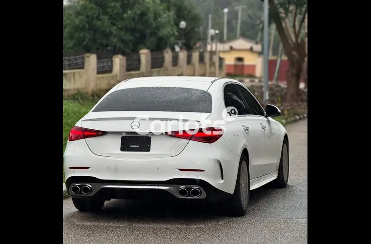 FOREIGN USED 2024 MERCEDES BENZ C43 AMG for sale in Abuja, FCT - thumbnail 4