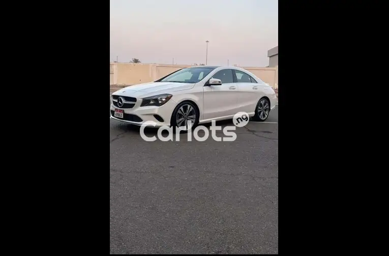 Clean 2019 Mercedes Benz CLA 250 model