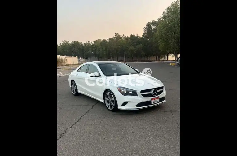 Clean 2019 Mercedes Benz CLA 250 model - 5/5