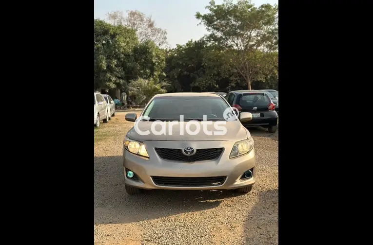 2009 KEYLESS TOYOTA COROLLA for sale in Abuja