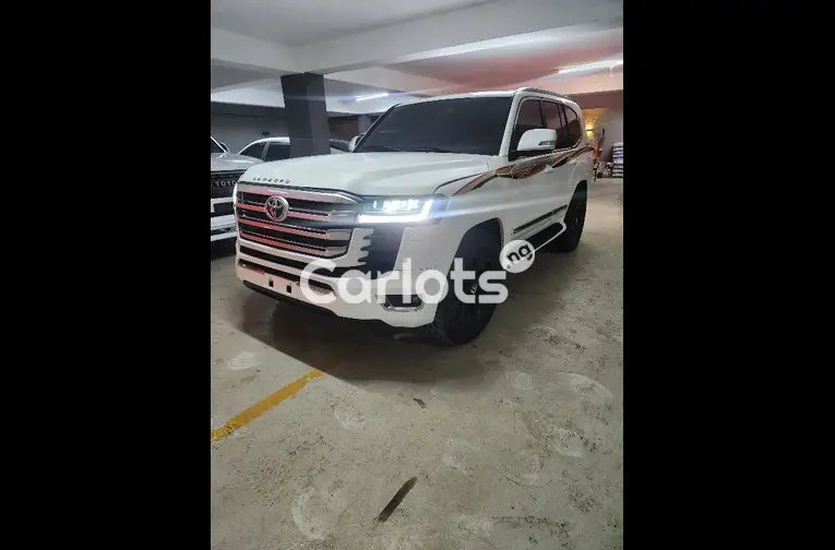 2024 UPGRADED TOYOTA LAND CRUISER for sale in Lagos