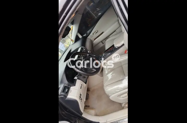 CLEAN REGISTERED 2011 UPGRADED TO 2014 LEXUS RX350 - 2/5