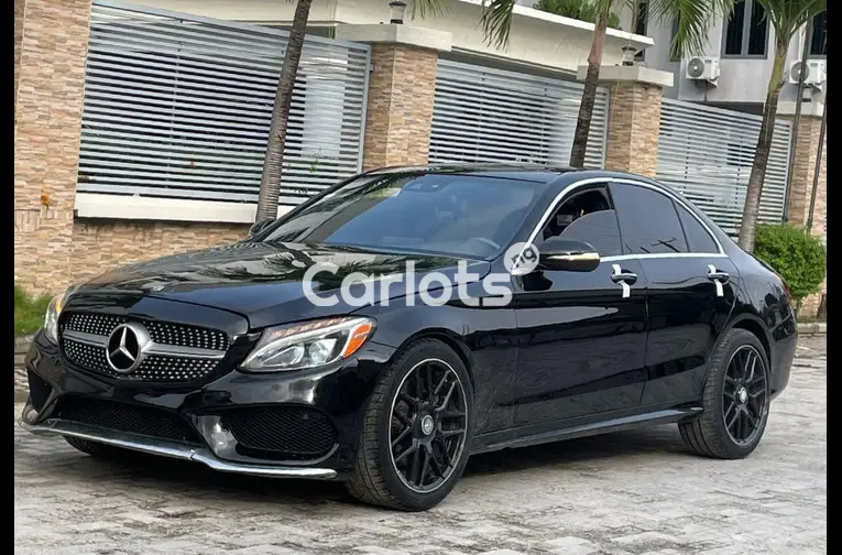 2017 MERCEDES BENZ C300 - 2/5