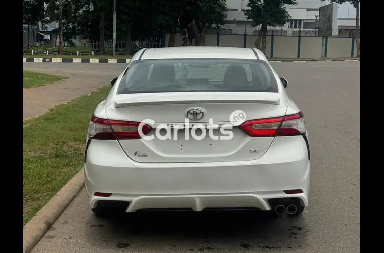 TOYOTA CAMRY 2018 - 5/5