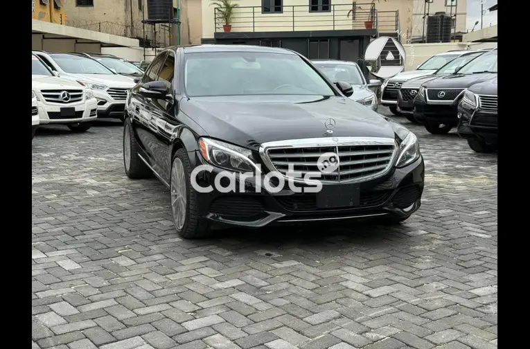 2015 Mercedes Benz C 300