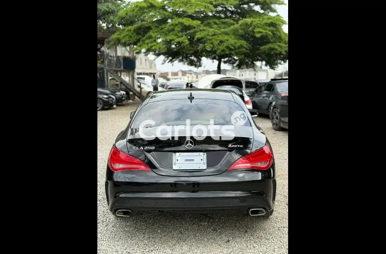 FOREIGN USED 2014 MERCEDES BENZ CLA250 for sale in Abuja, FCT - thumbnail 5