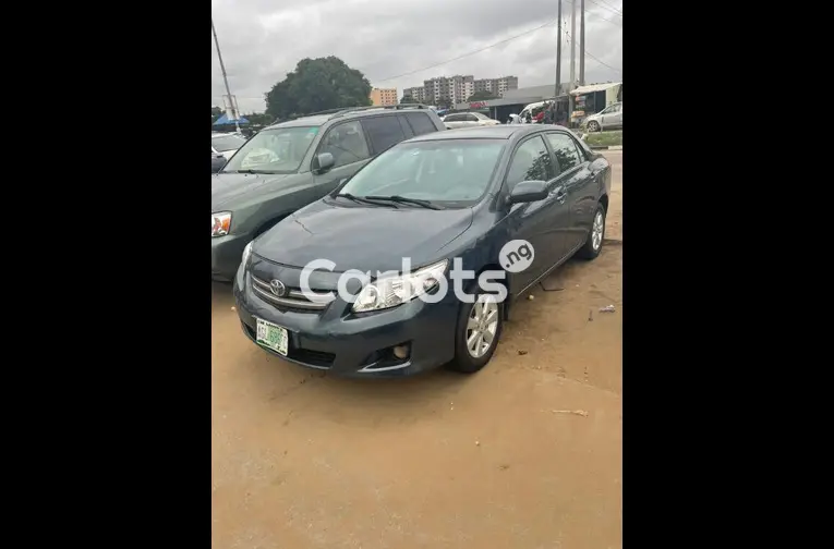 Registered Nigeria used Toyota Corolla 2010