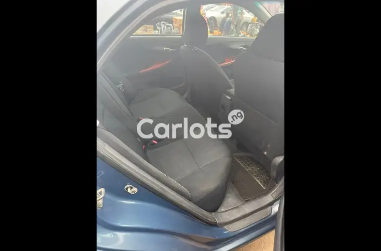 Registered Nigeria used Toyota Corolla 2010 - 3/5