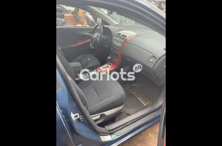 Registered Nigeria used Toyota Corolla 2010 - 5/5