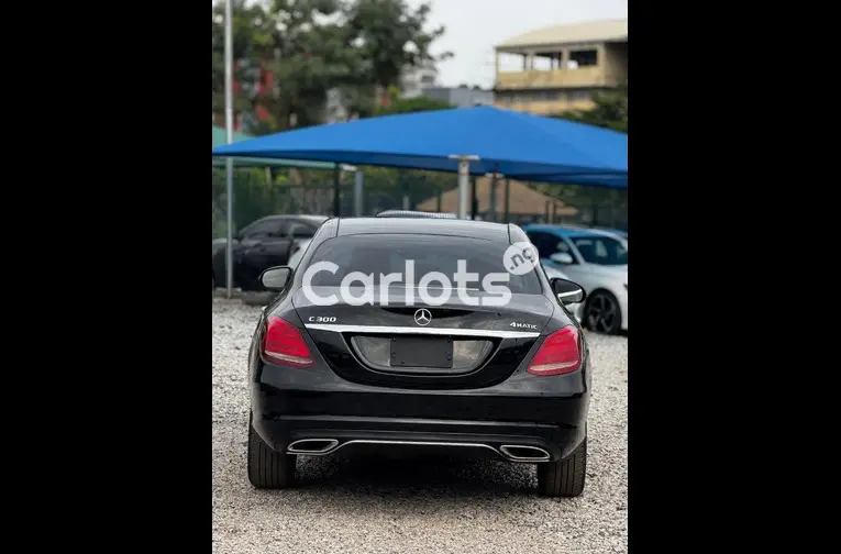 Mercedes Benz C300 2016 - 4/5