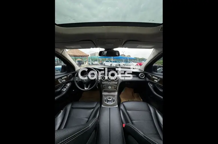 Mercedes Benz C300 2016 - 5/5