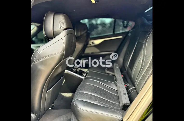 Foreign Used 2021 BMW 8 SERIES M850i for sale in Abuja, FCT - thumbnail 4