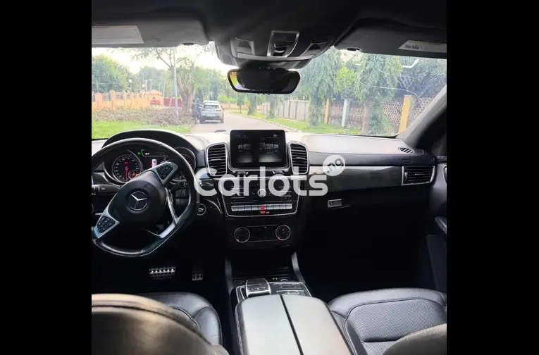 Nigerian Used 2017 MERCEDES BENZ GLE43 AMG COUPE for sale in Abuja, FCT - thumbnail 2