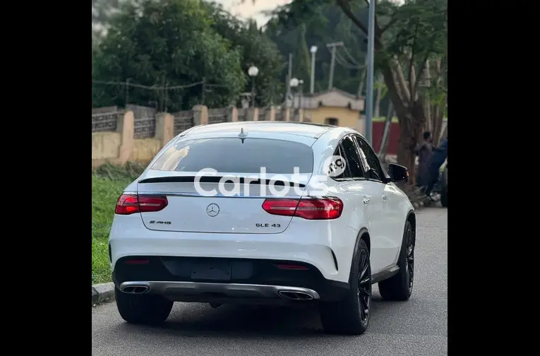 Nigerian Used 2017 MERCEDES BENZ GLE43 AMG COUPE for sale in Abuja, FCT - thumbnail 4