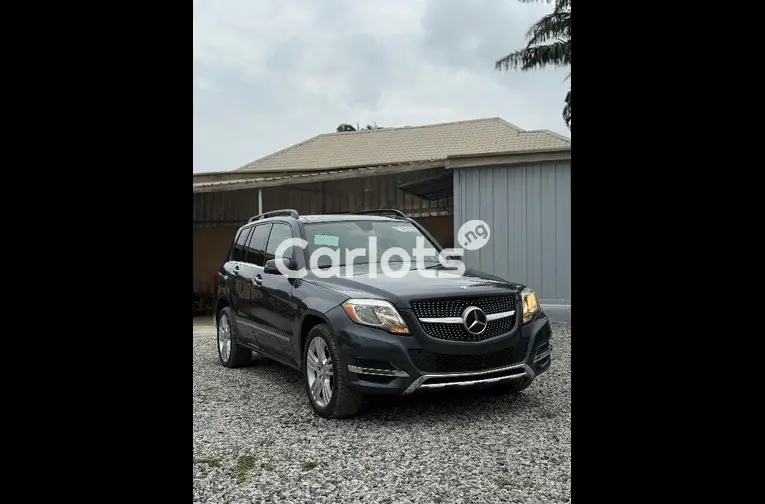 FOREIGN USED 2014 MERCEDES BENZ GLK350 FULL OPTION for sale in Abuja, FCT - thumbnail 2
