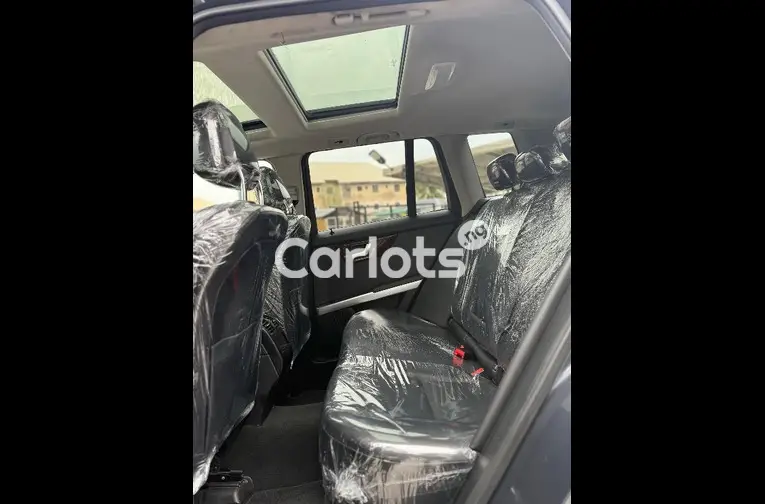 FOREIGN USED 2014 MERCEDES BENZ GLK350 FULL OPTION for sale in Abuja, FCT - photo 4 of 5