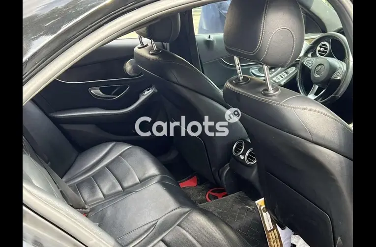 2015 KEYLESS MERCEDES BENZ C300 - 3/5