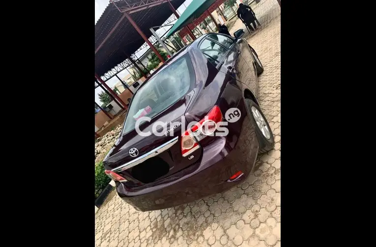 Nigerian Used 2011 TOYOTA COROLLA for sale in Abuja, FCT - thumbnail 4