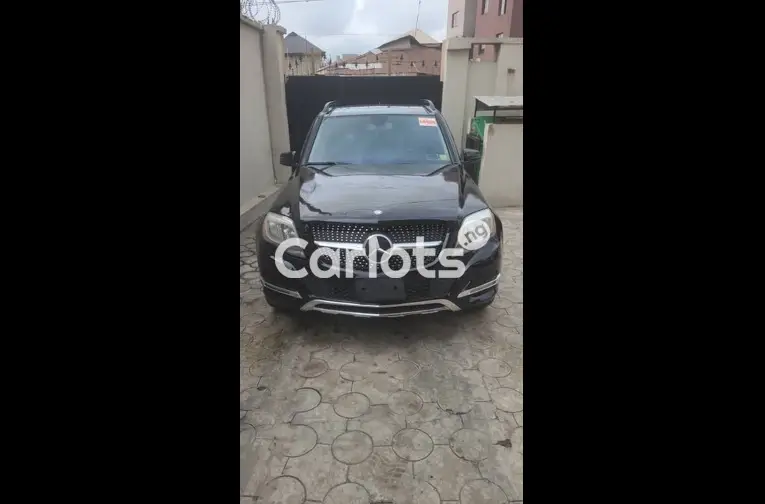 FEW MONTHS USED 2015 MERCEDES BENZ GLK350 FULL OPTION