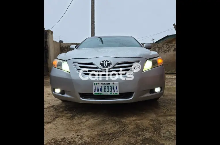 REGISTERED Toyota Camry 2007