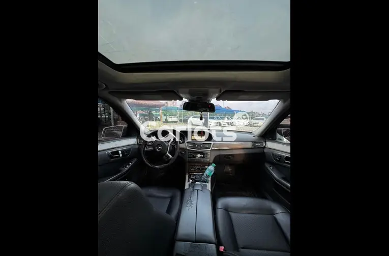 2011 MERCEDES E350