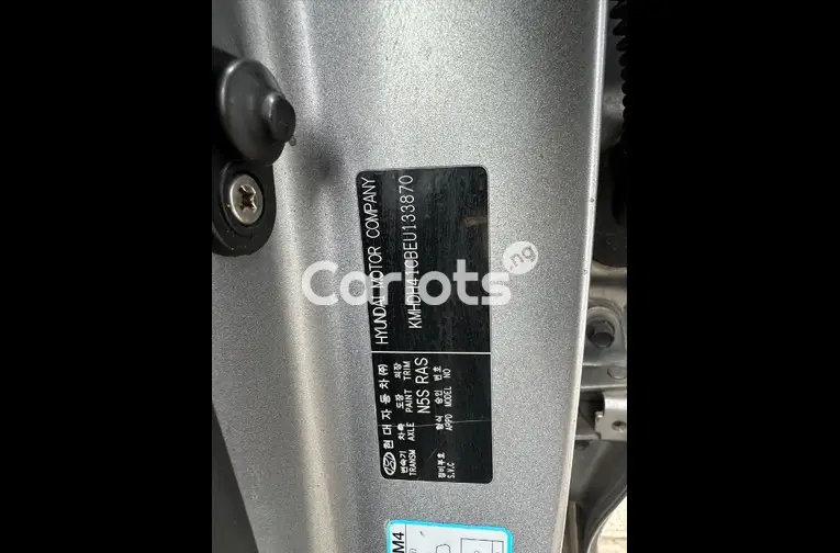 Clean Nigerian Used 2015 Hyundai Elantra GLS for sale in Lagos - photo 4 of 5
