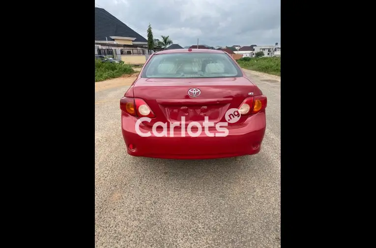 Nigerian Used 2010 TOYOTA COROLLA for sale in Abuja, FCT - thumbnail 4