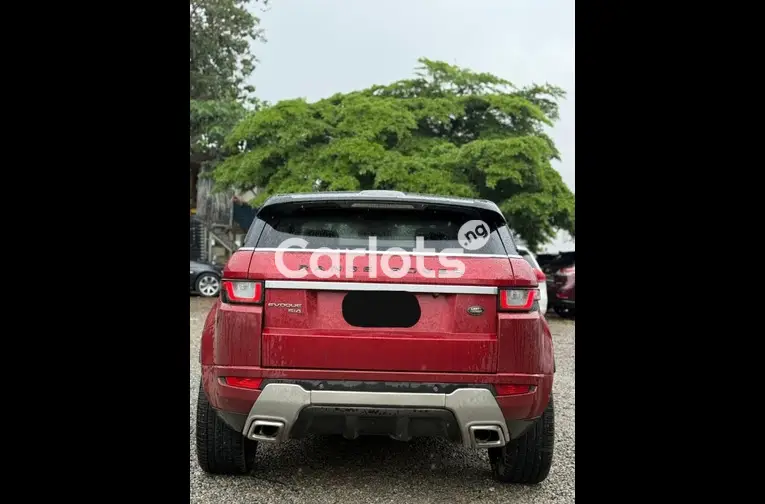 Nigerian Used 2014 RANGE ROVER EVOGUE FULL OPTION for sale in Abuja, FCT - thumbnail 5