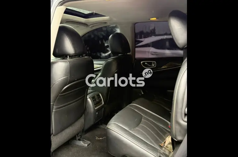 Nigerian Used 2013 KEYLESS INFINITI JX35 for sale in Abuja, FCT - photo 4 of 5