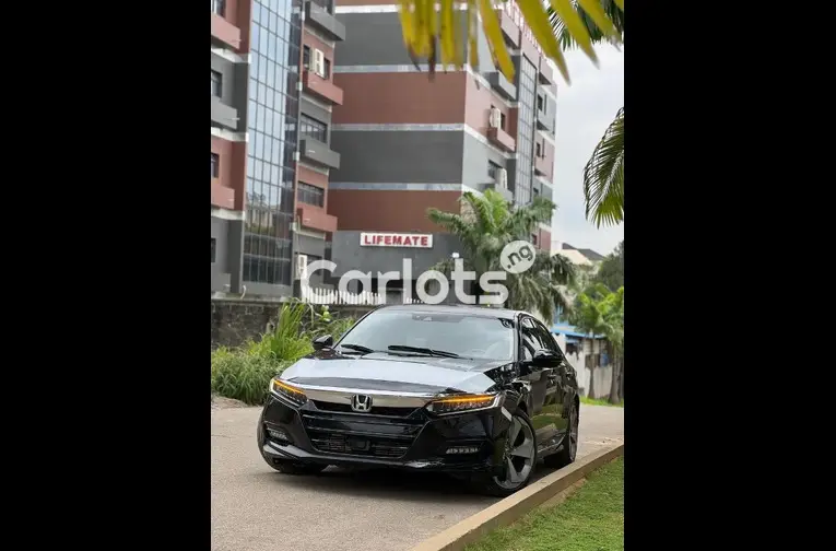 FOREIGN USED 2018 HONDA ACCORD TOURING