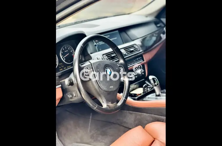 Nigerian Used 2013 BMW 5 SERIES 535i for sale in Kaduna - photo 2 of 5