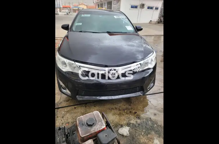 Toyota Camry XLE 2012 - 1/5