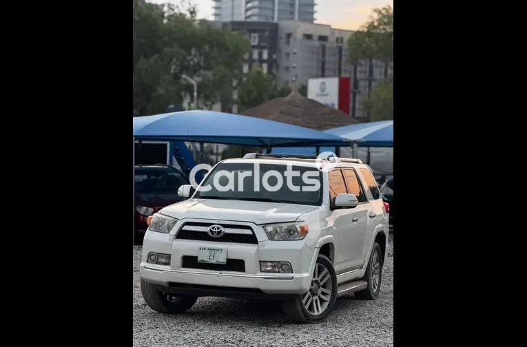 Nigerian Used 2012 TOYOTA 4RUNNER for sale in Garki, FCT - thumbnail 3