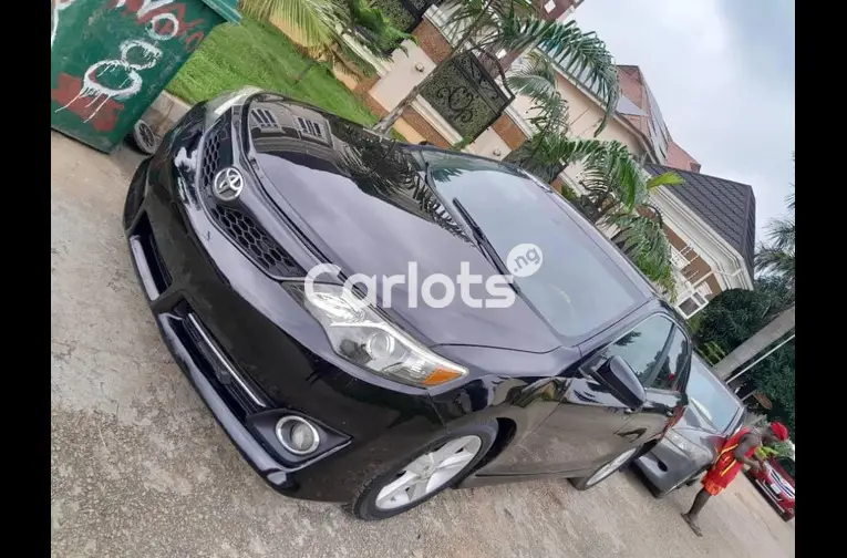 Nigerian Used 2014 TOYOTA CAMRY for sale in Abuja, FCT - photo 1 of 5